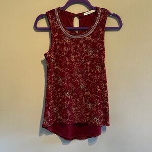 🌸Ricki's Burgundy Floral Sleeveless Blouse